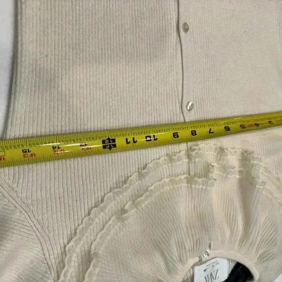 Zara girls button up ivory sweater with a lace collar size 9 - Picture 4 of 7
